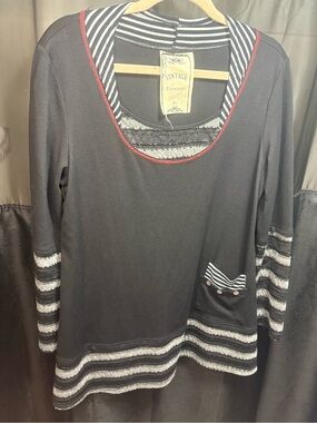 Vintage Concept Black Striped-Trim Tunic with Red Piping